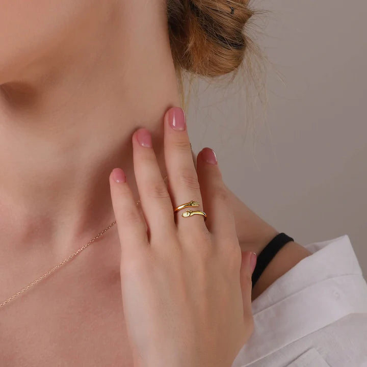 The Hug Ring